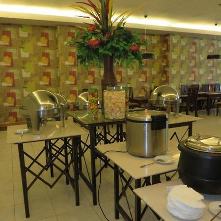 Insumo Palace Hotels & Resorts Kediri  Zewnętrze zdjęcie