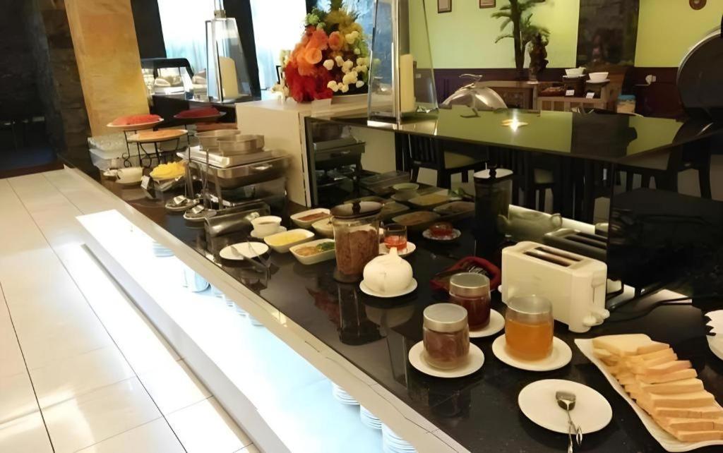 Insumo Palace Hotels & Resorts Kediri  Zewnętrze zdjęcie